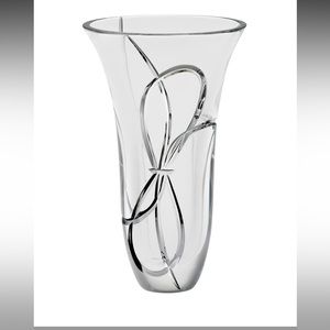 Vera Wang Wedgwood Crystal Love Knots Mothers Day Vase